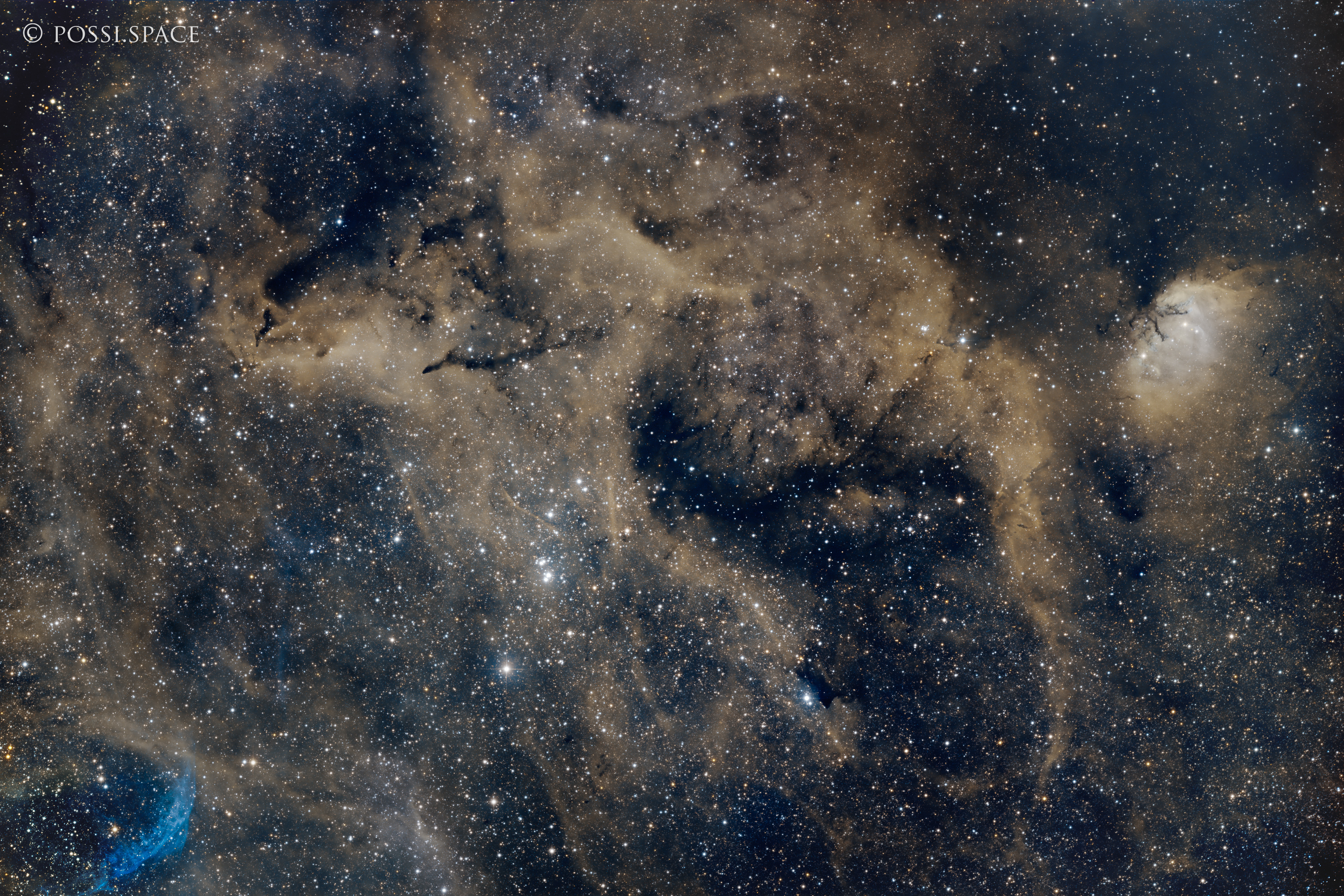 230801_ngc6871_cygni_widefield_-_rasa36_iho.jpg